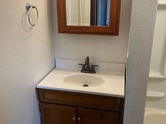 5th image of 105 Main St S #18