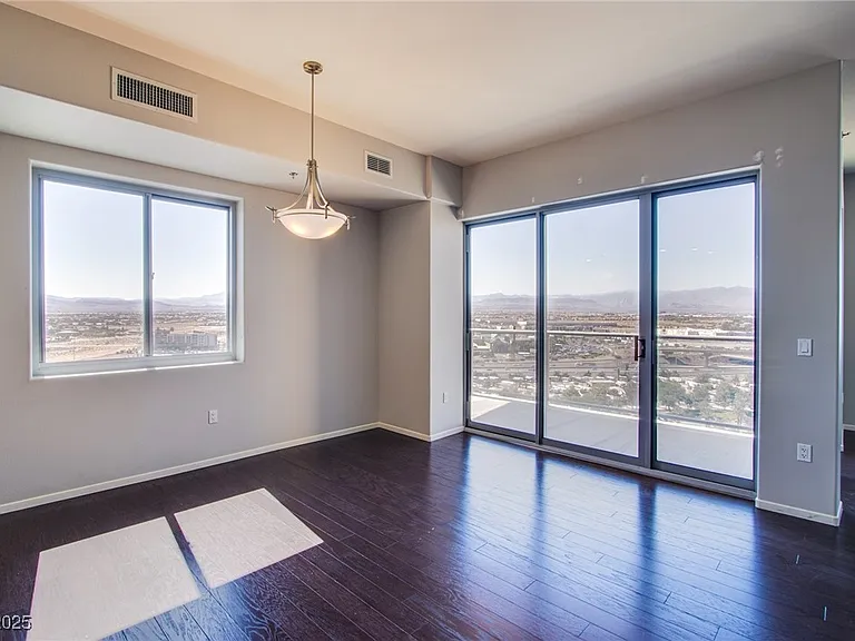 8255 Las Vegas Blvd S #1702 — Photo 29