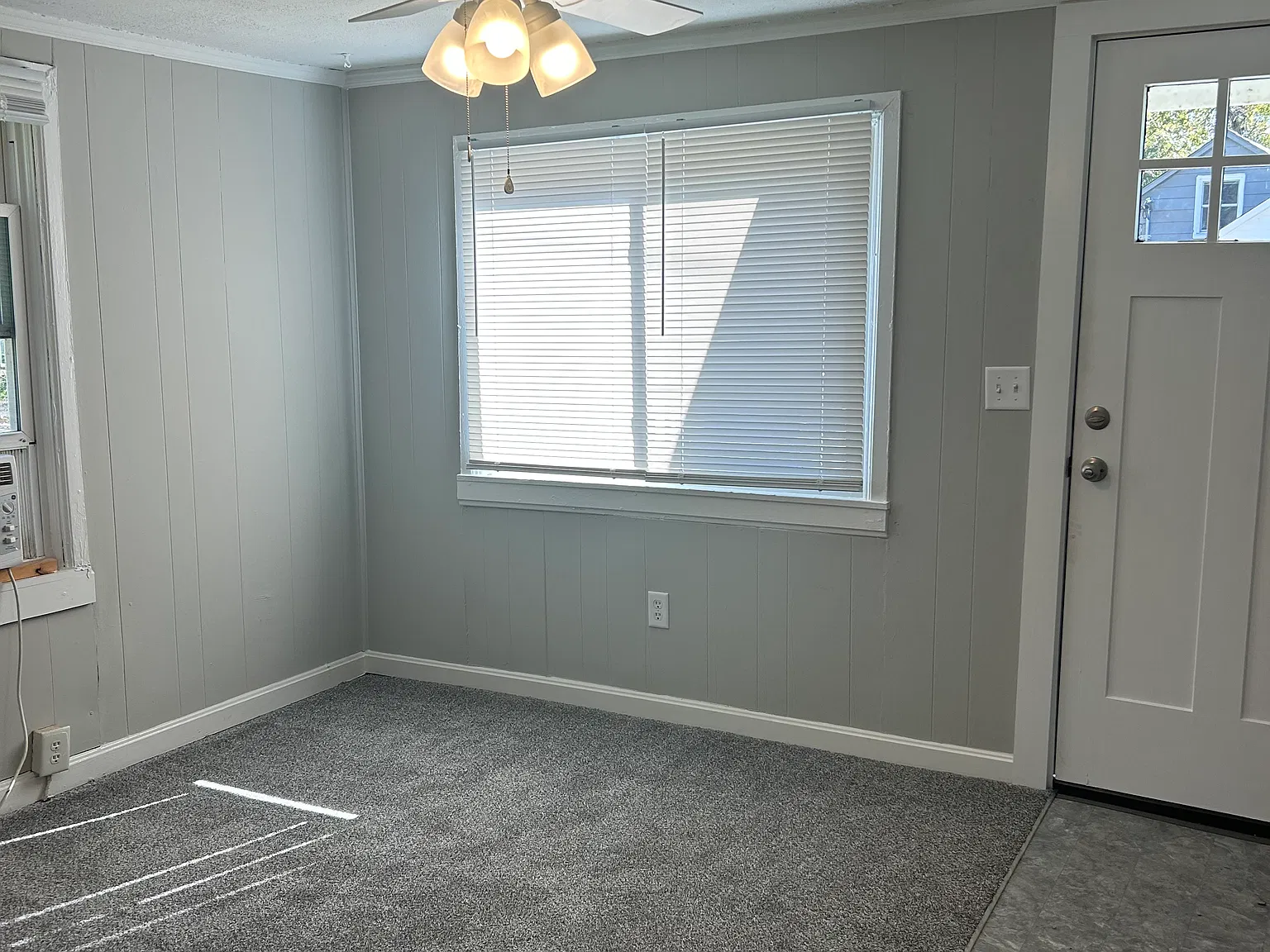 2 bed, 792 sqft, $1,000 — Photo 2