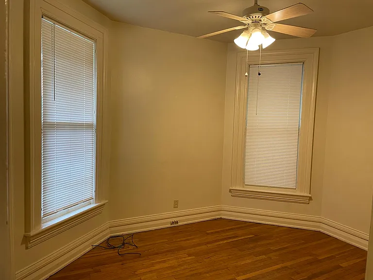 417 Crescent St NE #2 — Photo 10
