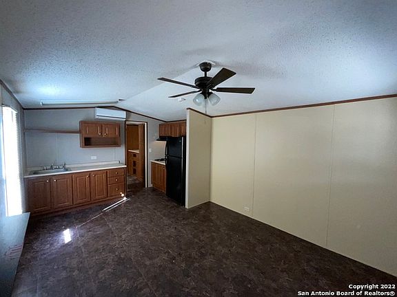 2nd image of 410 County Road 2518 #202