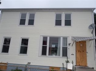 17 Sherman St, Riverside, RI 02915