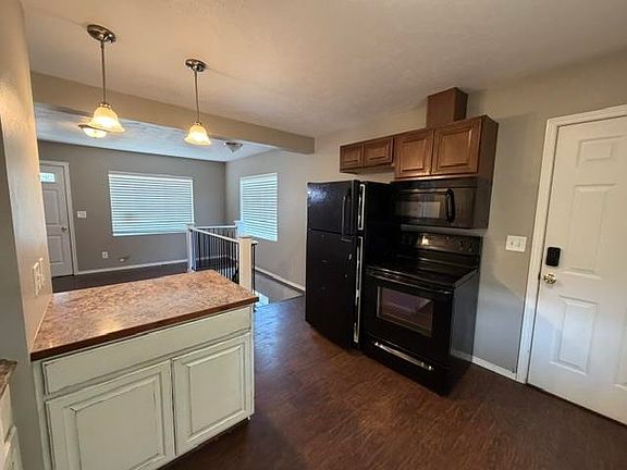4th image of 4508 N Best Rd