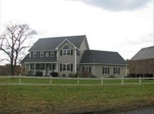 80 South Rd, Pepperell, MA 01463