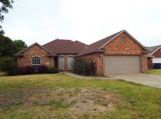4214 Stonewall Ct, Enid, OK 73703