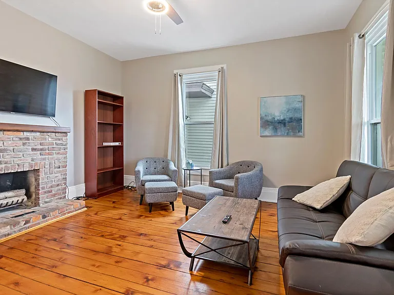 3416 Walworth Ave — Photo 12