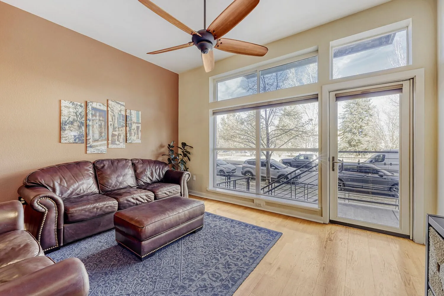 1 bed, 901 sqft, $2,225 — Photo 3