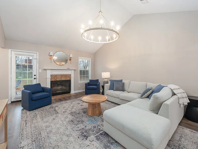 24 McLean Cv — Photo 1