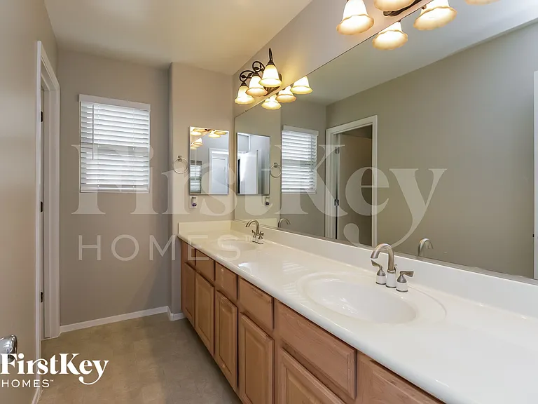 35426 N Happy Jack Dr — Photo 9