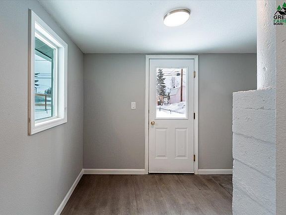 3rd image of 417/419 Baranof Ave W
