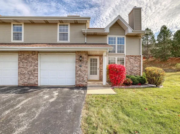 659 Westfield WAY #A, Pewaukee, WI 53072