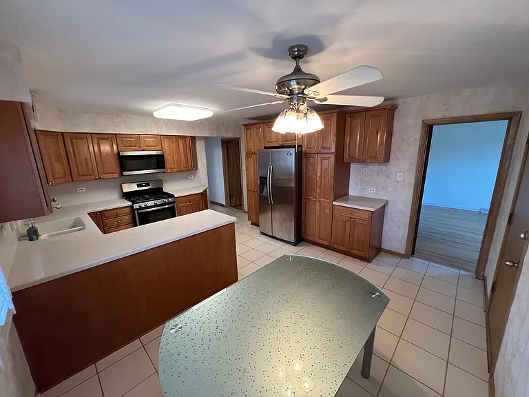 653 N Northwest Hwy #1 — Photo 5