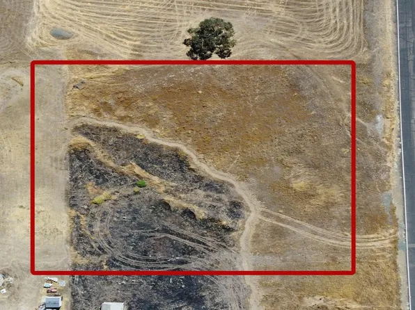 2221 Newman Hill Dr, Ione, CA 95640