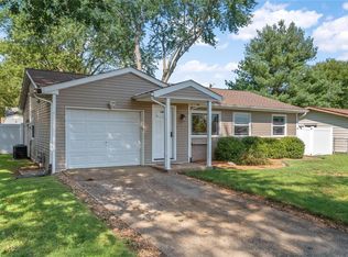 815 Coral Dr, Fairview Heights, IL 62208