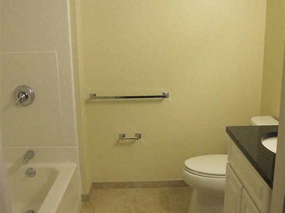 5th image of 75 Hancock St APT 8