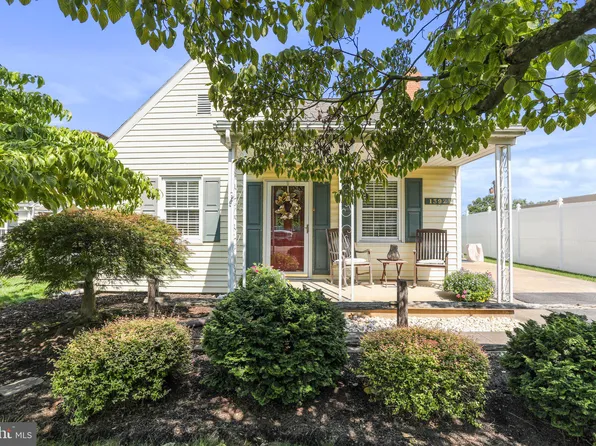 13921 Weaver Ave, Maugansville, MD 21767