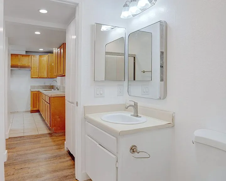 453 Ivy St — Photo 14