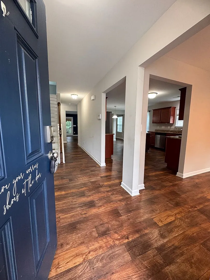 Building Photo - 3686 McGinty Dr