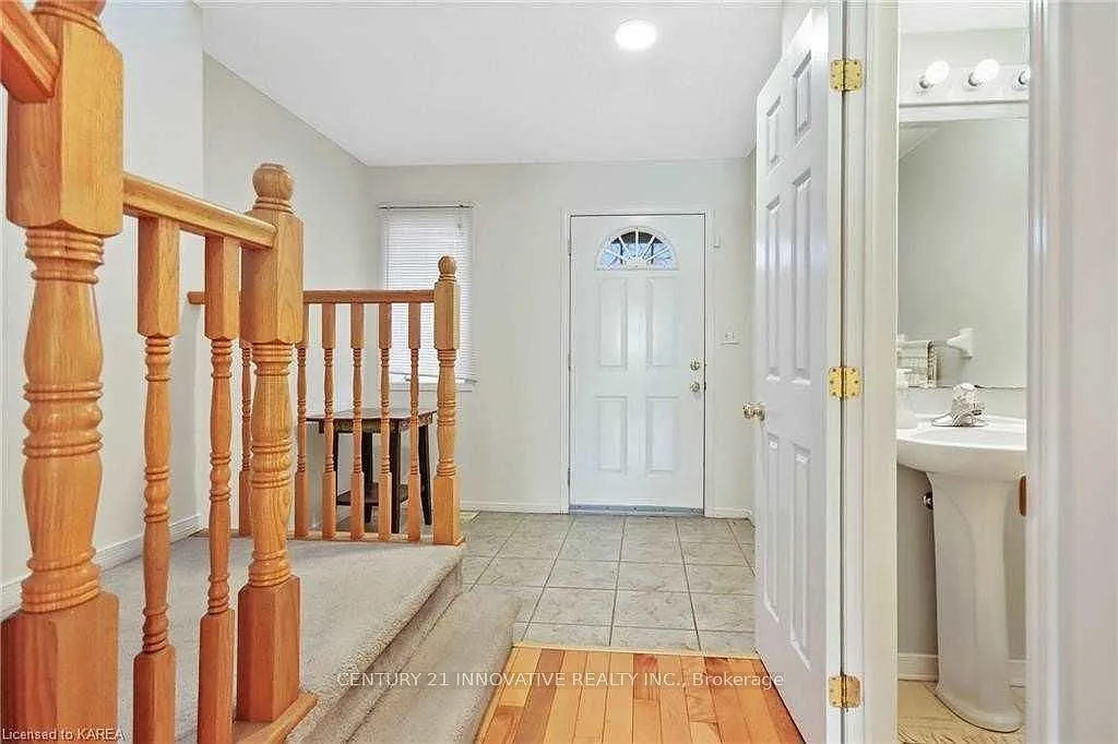 4 bed, $2,700 — Photo 3