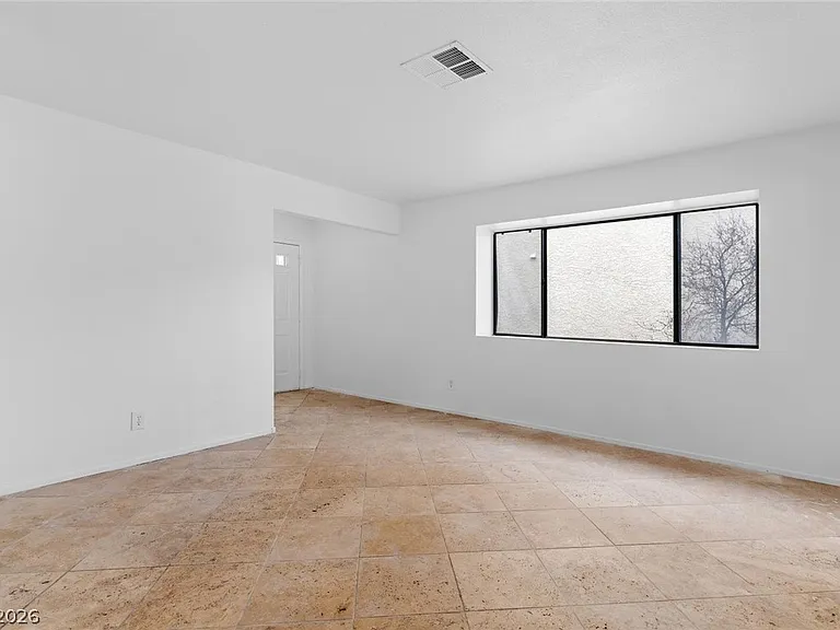 2809 Swallow Point Cir — Photo 12