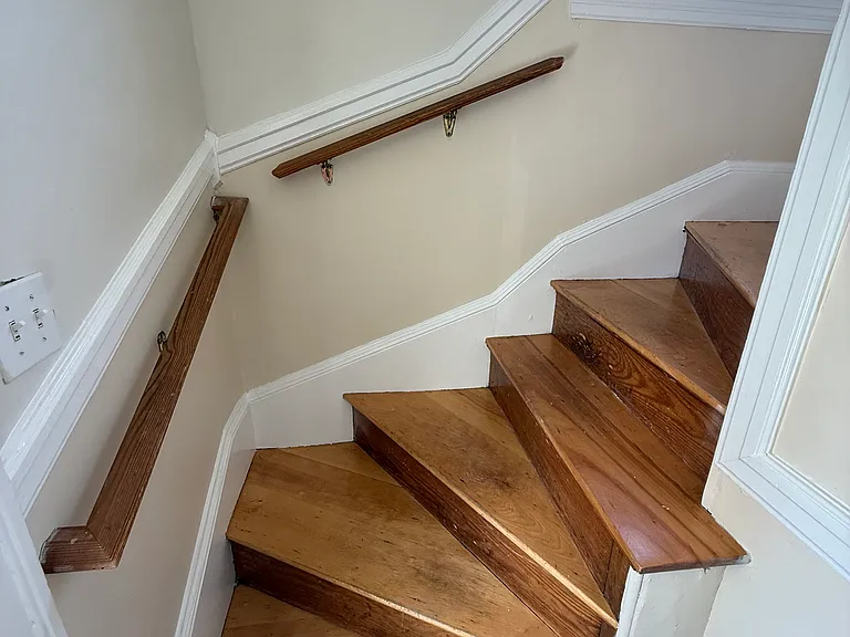 98 W Quincy St #2 — Photo 5
