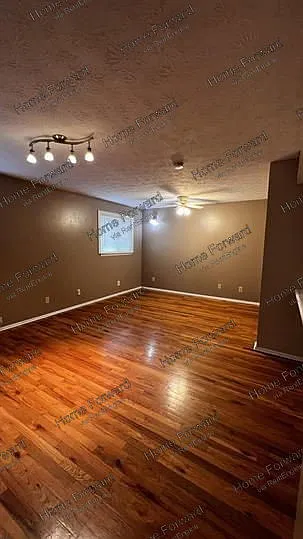 562 Woodland Ave #29 — Photo 6
