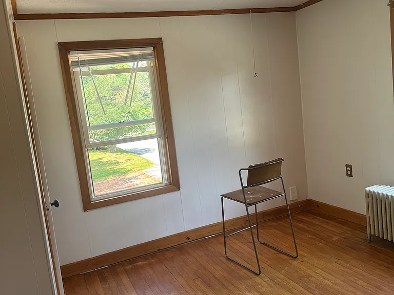 21 Zoar St #2 — Photo 8