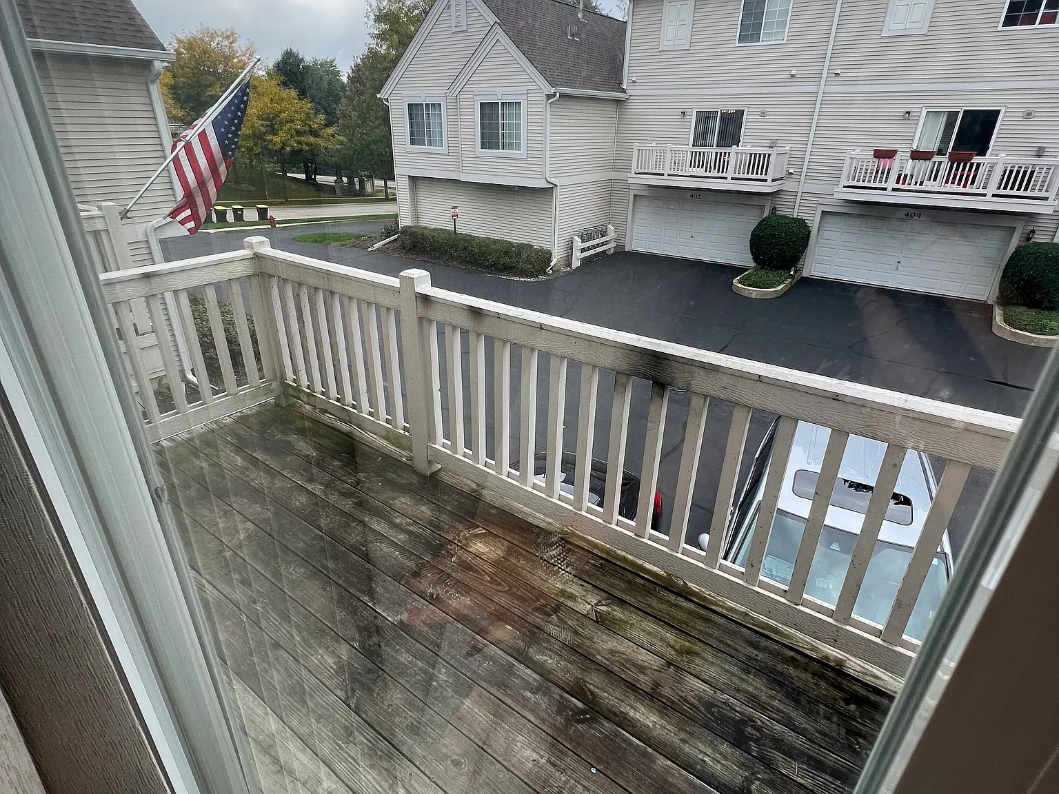 2 bed, 2.5 bath, 1928 sqft, $2,500 — Photo 4