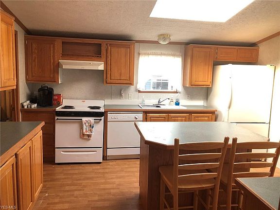 3rd image of 7257 Cottonwood Ct