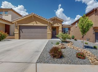 8815 Chinook Rd NW, Albuquerque, NM 87120