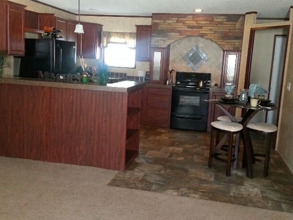 1st image of 3250 Eric Blvd