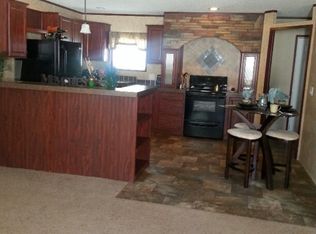 3250 Eric Blvd, Park City, IL 60085