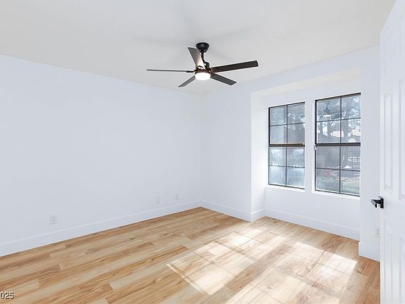 3rd image of 2405 Pickwick Dr #55