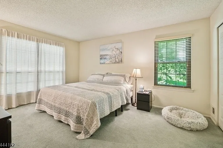 269 English Pl — Photo 11