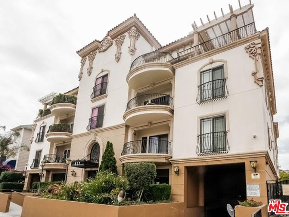 1st image of 837 S Crenshaw Blvd #202