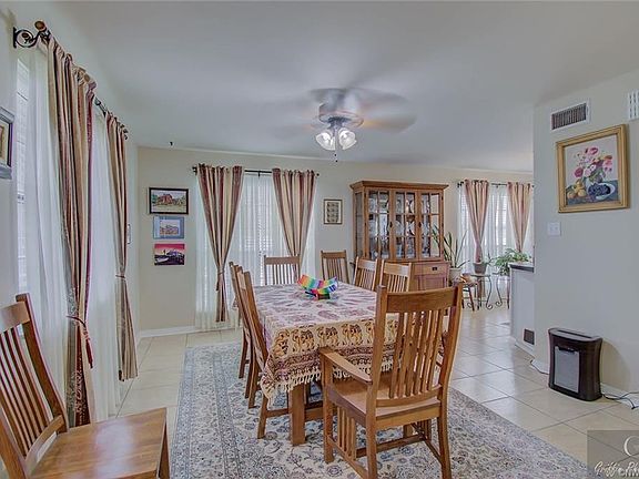 5th image of 14 Meadow Creek Dr