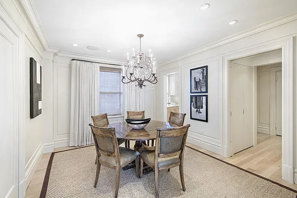 Sold by Triplemint | media 16