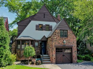 4 Bedford Pl, Fair Lawn, NJ 07410