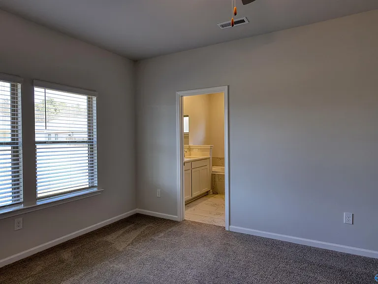 319 Allene Way — Photo 9