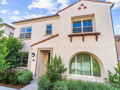 136 Newburry, Irvine, CA, 92618