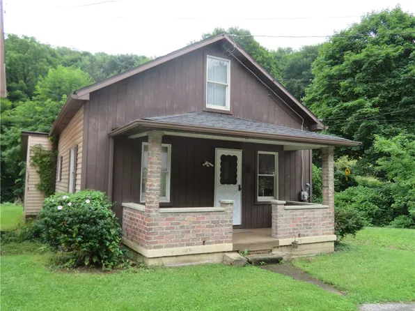 494 & 494-1/2 Evergreen Rd, Leechburg, PA 15656