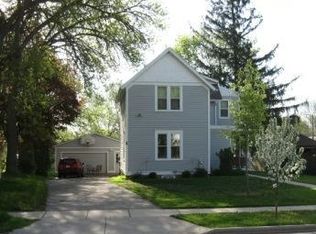 135 Dewey St, Sun Prairie, WI 53590