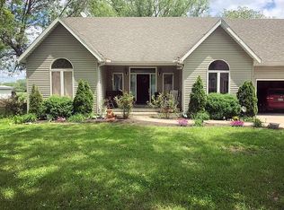 515 N 7th St, Lacygne, KS 66040