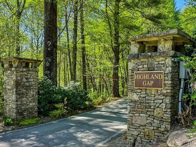 307 Old Bear Ridge Road, Scaly Mountain, NC, 28775