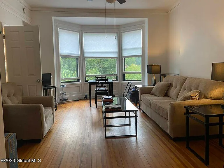 588 Madison Ave #2 — Photo 3