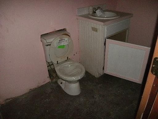 2nd image of 15246 S Center Ave