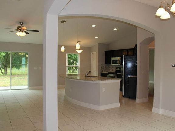 5th image of 189 Maple Dr