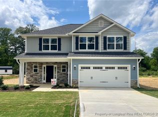 203 Lake Edge Dr, Lillington, NC 27546