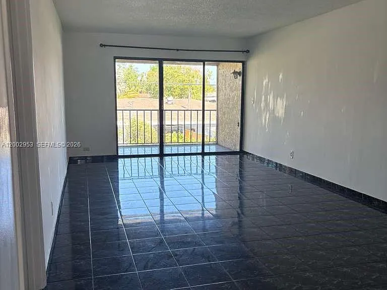 5937 Forest Hill Blvd #204 — Photo 5