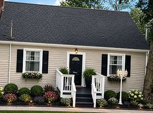159 Clapboard Ridge Rd, Danbury, CT 06811